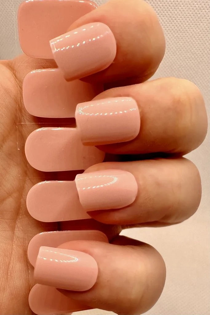 ملصقات أظافر جل (شبه صلبة) - وردي ناعم