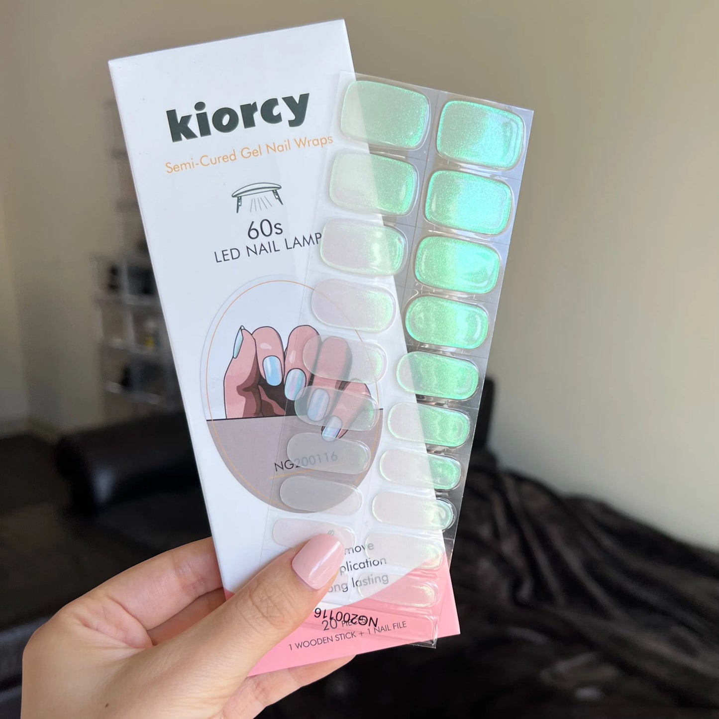 ملصقات أظافر جل (شبه صلبة) - نعناع لؤلؤي