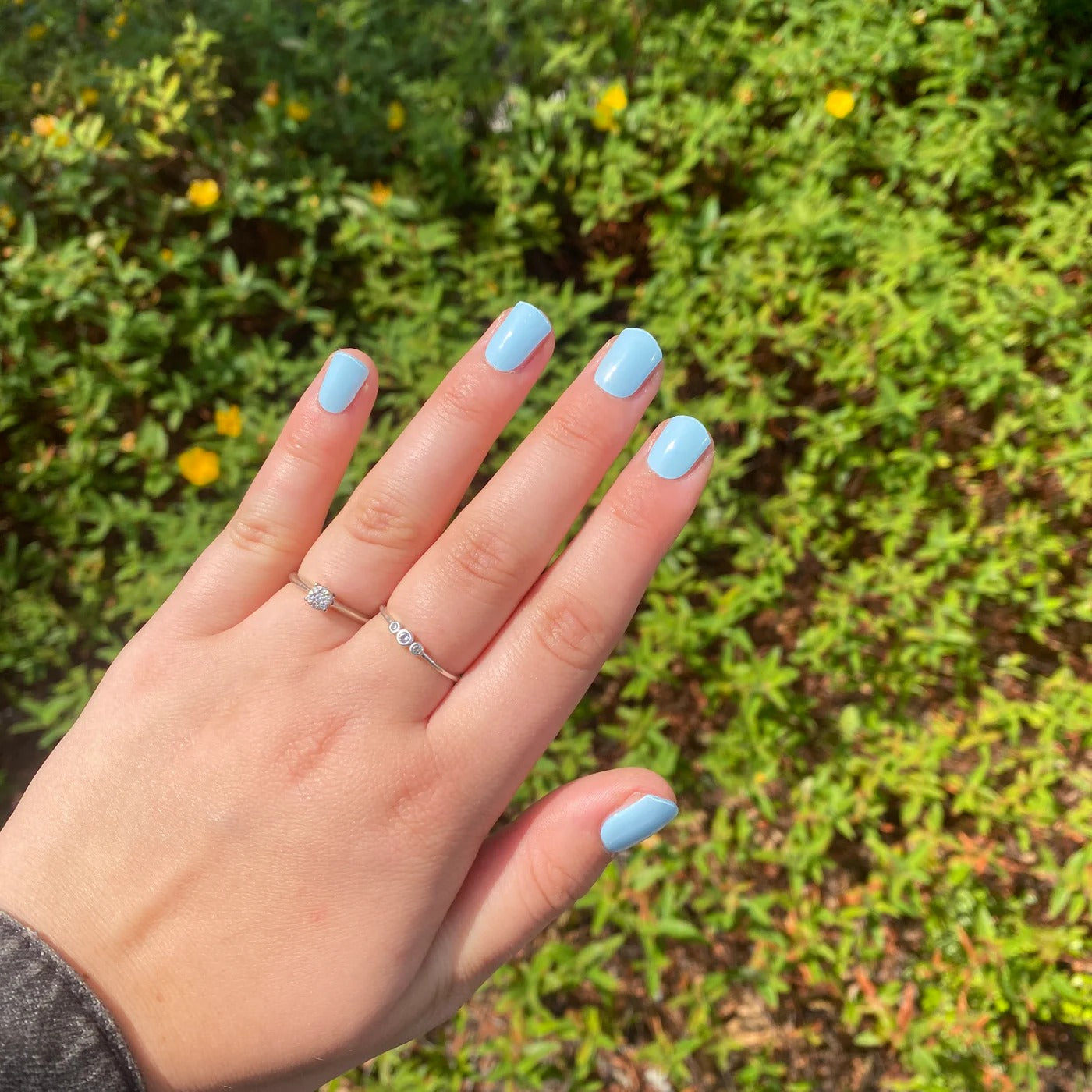 أظافر جل "السماء الصافية" - أزرق سماوي منعش